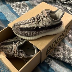 Kids yeezy boost sneakers